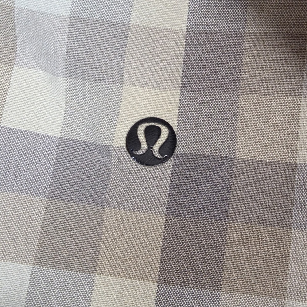Lululemon Commission Men Sz 36 GRAY BEIGE plaid shorts 10.5" - Picture 3 of 8